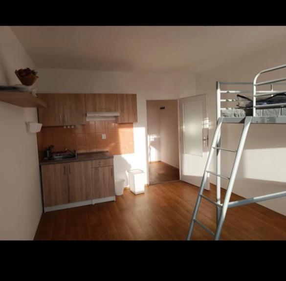 Byt 1 Kk Apartment